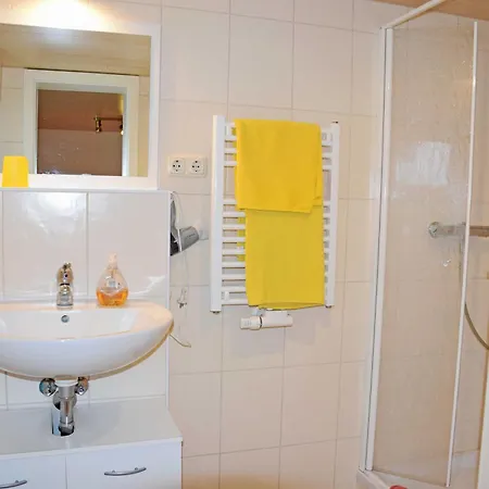 Plogshagen_hiddens Neuendorf (Hiddensee)